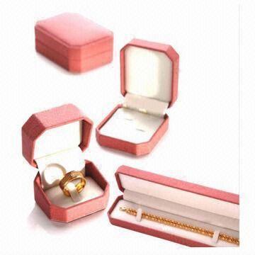 廣州德藝紙制品 專業供應多種規格珠寶首飾紙盒，支持定制服務